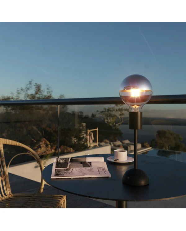 Lampada portatile e ricaricabile Cabless02 con lampadina globo mezza sfera argento