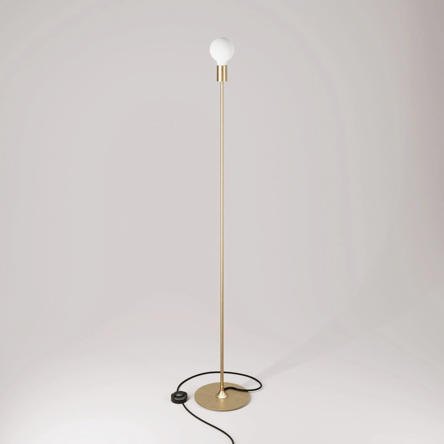 Lampada da terra MAG-Y con base metallica tonda