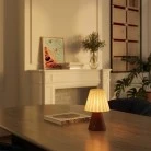 Lampada portatile ricaricabile Cabless11 con lampadina a goccia e paralume