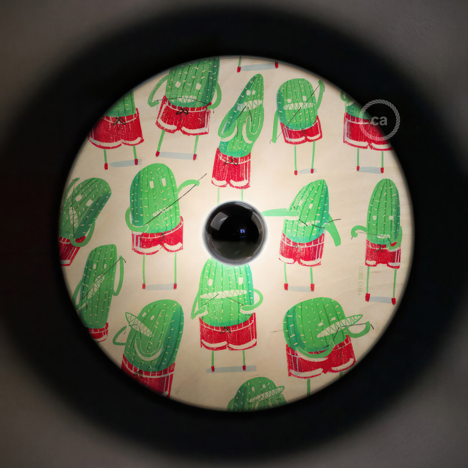 Fermaluce Pop con paralume UFO in legno double-face illustrato da artisti vari