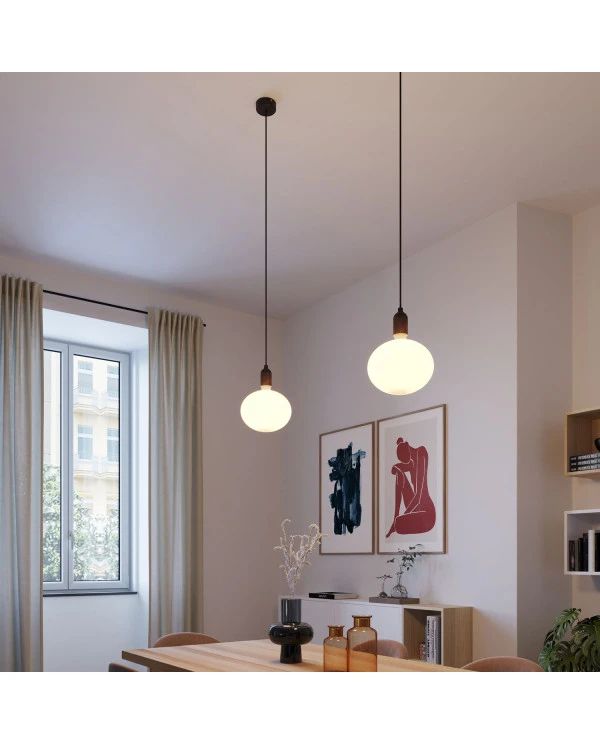 Lampada a sospensione Made in Italy completa di cavo tessile e finiture in legno