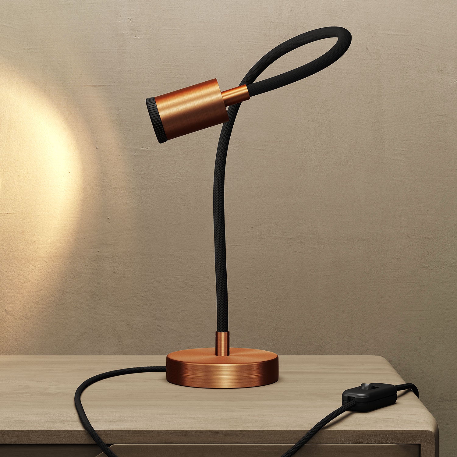 Table Flex GU1d0 lampada da tavolo snodabile con mini faretto LED - Rame satinato