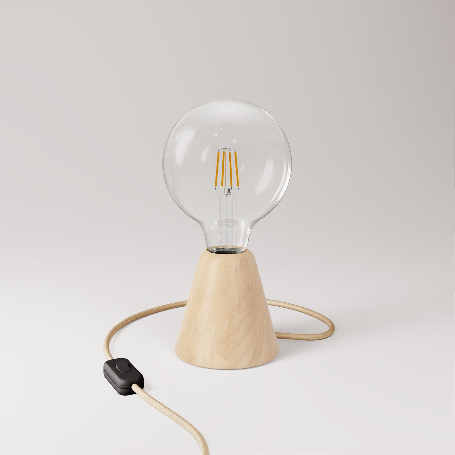 Lampada da tavolo con base in ontano, lampadina trasparente, cavo RN06 e spina EU