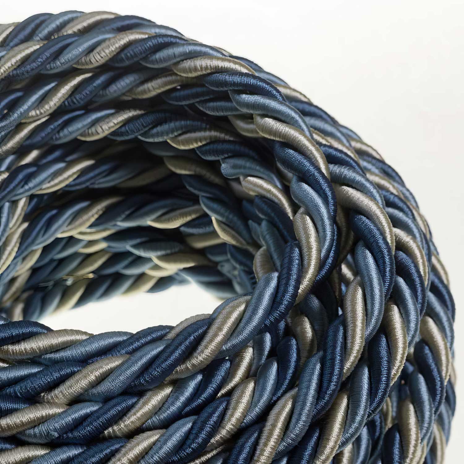 Cordone elettrico 3x0,75 rivestito in tessuto lucido Bernadotte
