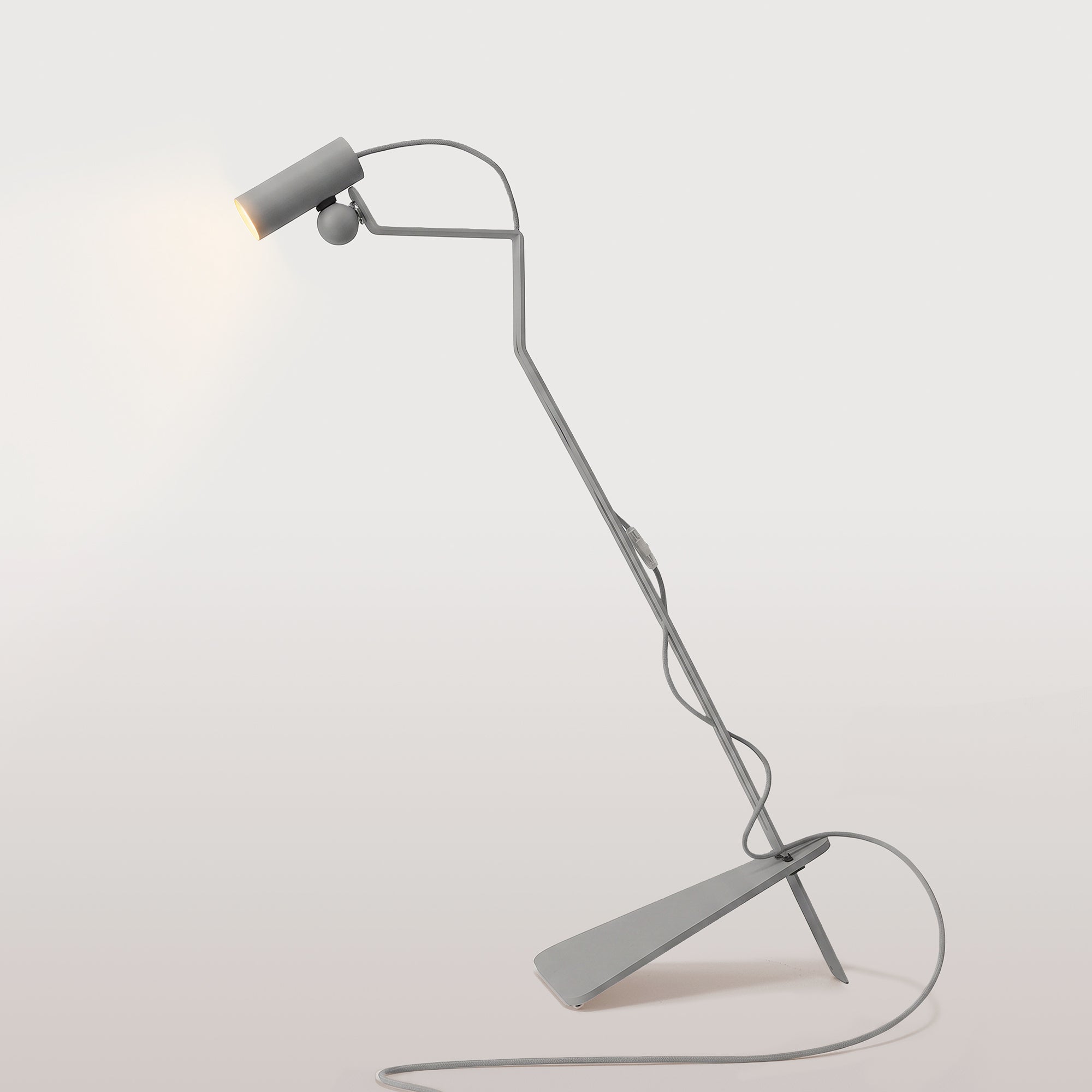 Lampada da terra inclinabile con faretto magnetico orientabile - Mario Tubo - Grigio