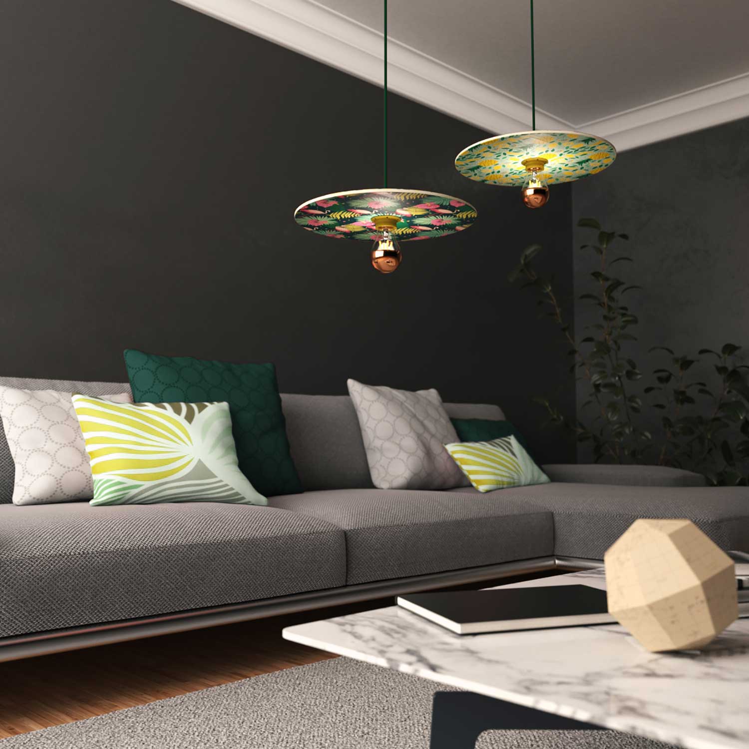 Lampada a sospensione completa di cavo tessile, paralume in legno UFO double-face e finiture in metallo - Annachiara Zaminato