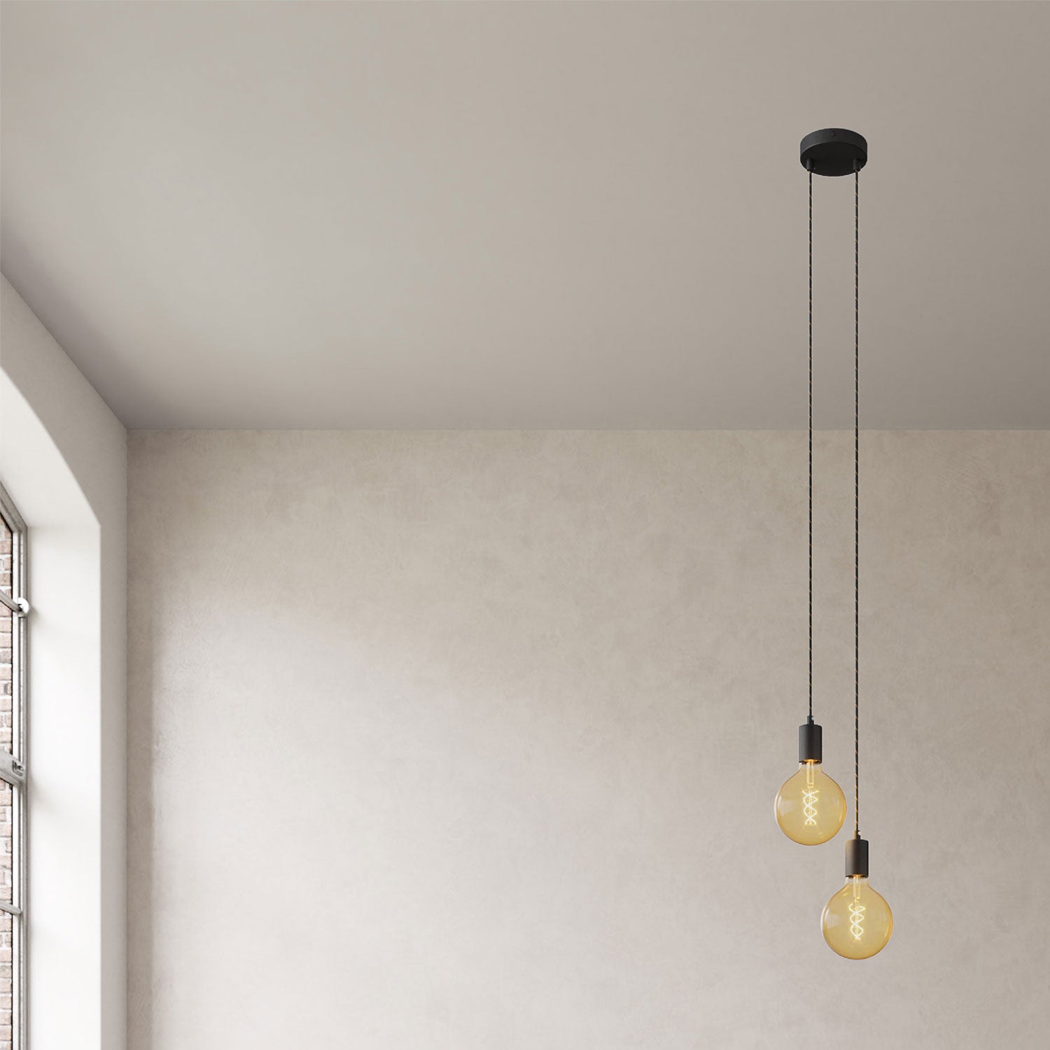 Lampada a sospensione multipla a 2 cadute con finiture in metallo - Nero