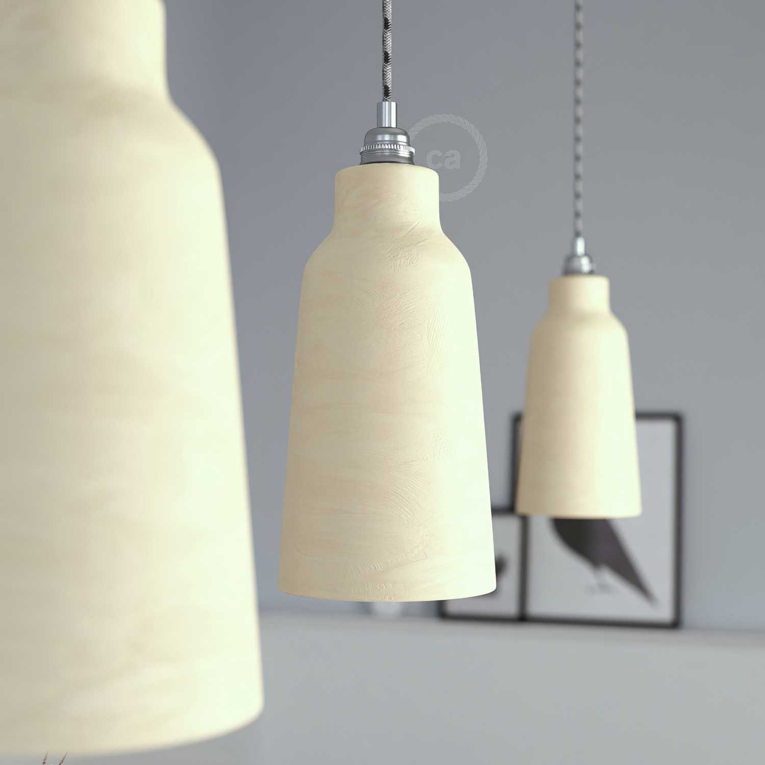 Lampada a sospensione completa di cavo tessile, paralume Bottiglia in ceramica e finiture in metallo - Tortora striato