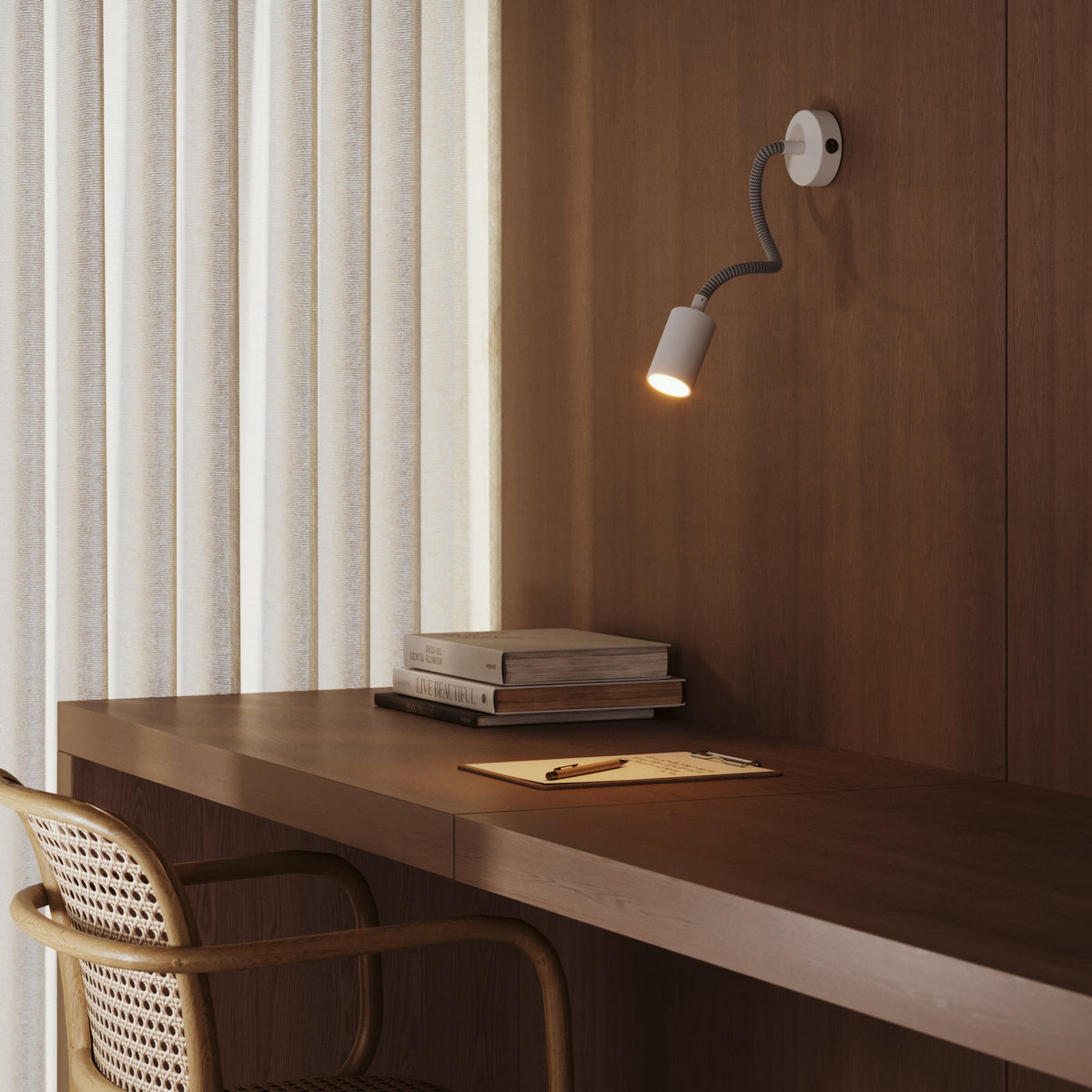 Lampada da parete o soffitto con faretto GU10 Bispot e braccio orientabile Flex 30 cm - Bianco opaco - Creative Cables