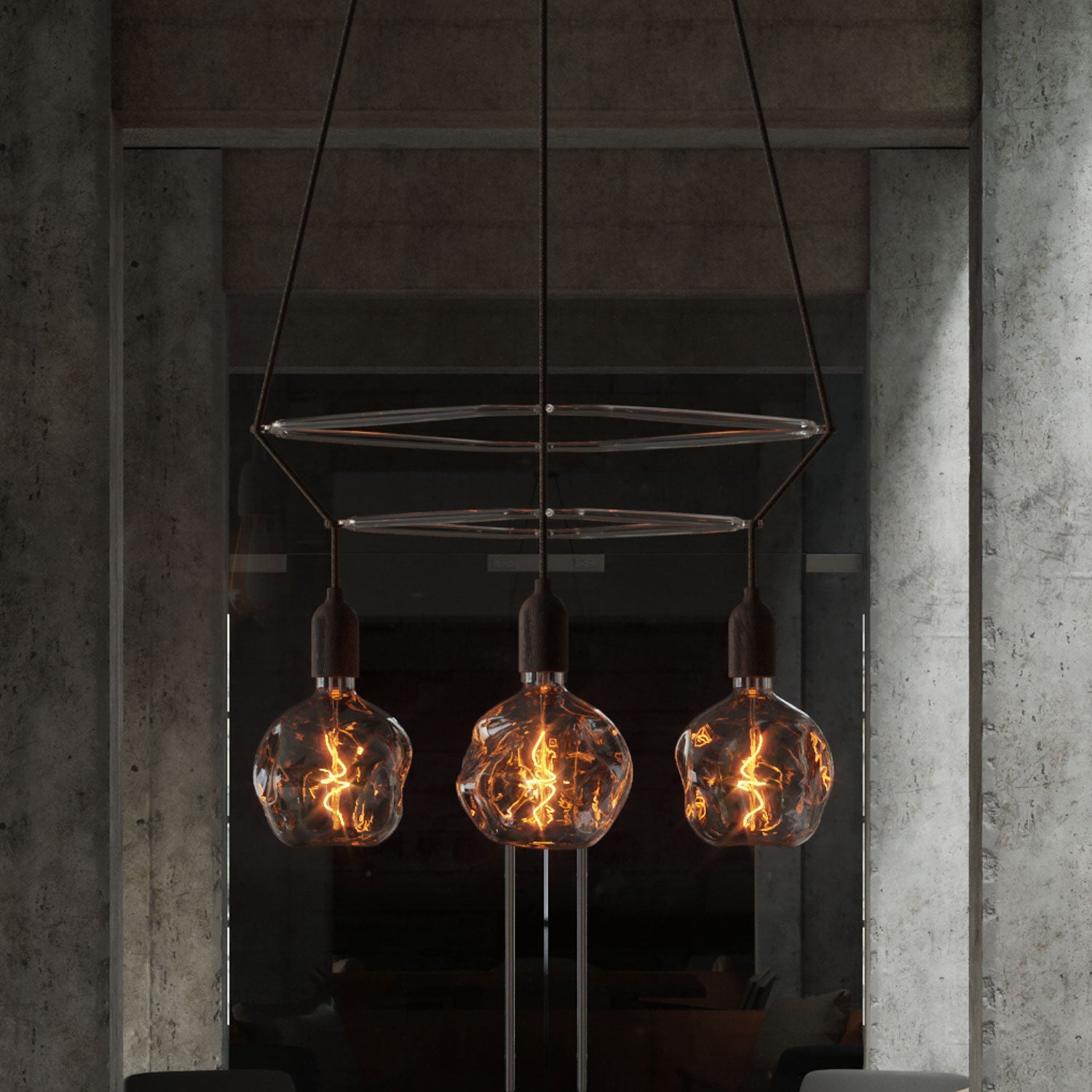 Lampadario 2 Cage a 4 cadute Globo Bumped - Effetto Wengé