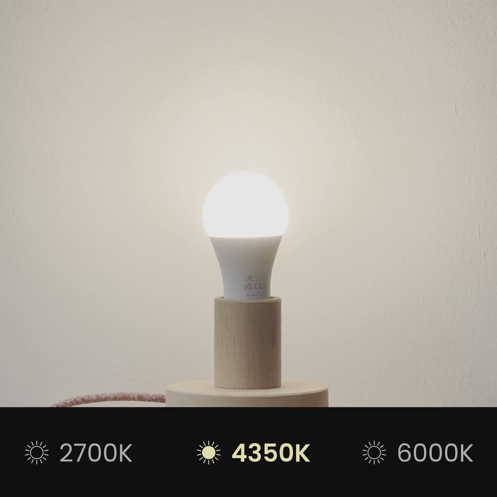 Carica video: Lampada a sospensione con paralume in tessuto Cilindro Large - Made in Italy - Nero/Oro